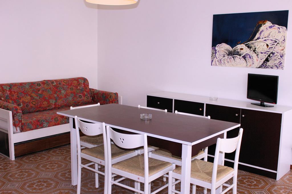 Oscar Apartment
