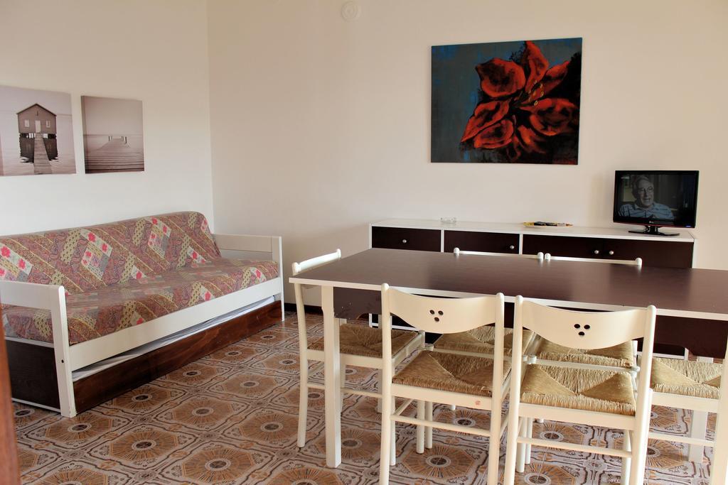 Oscar Apartment